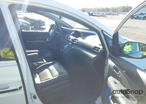 2015 Honda Odyssey Touring/Touring Elite z USA, uszkodzony, nr VIN 5FNRL5H98FB082309